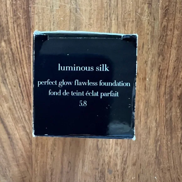 Giorgio Armani Luminous Silk Foundation 5.8 - 30 ml/ 1 fl oz